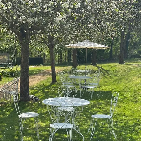 Orangerie De Blier à L'affenage Hotel